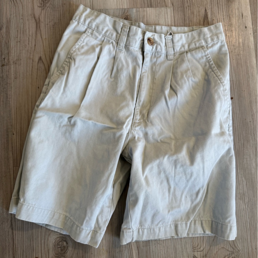 TJ’s basics khaki shorts junior size 10‎